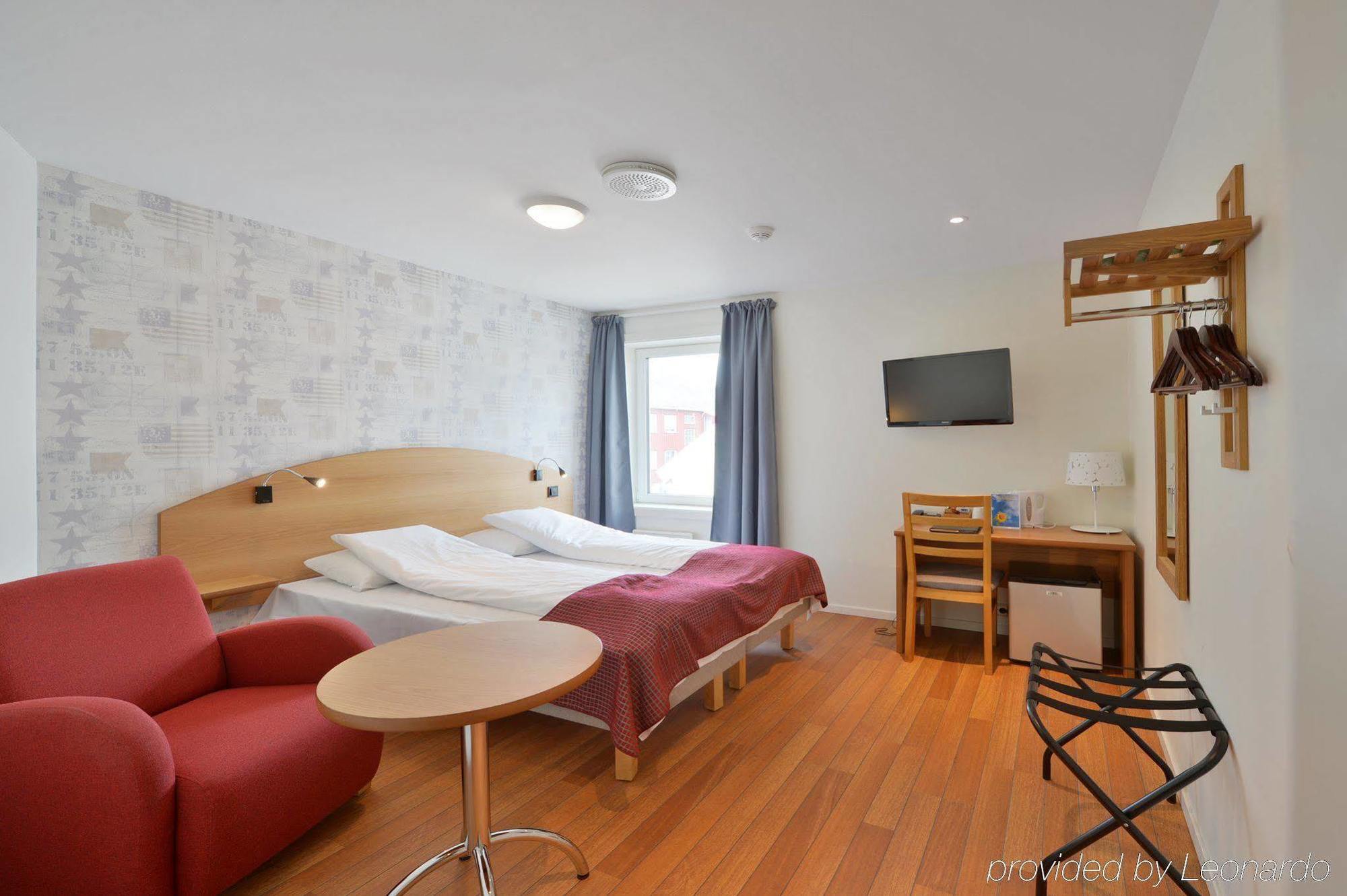 Astoria Hotel Kristiansund Esterno foto