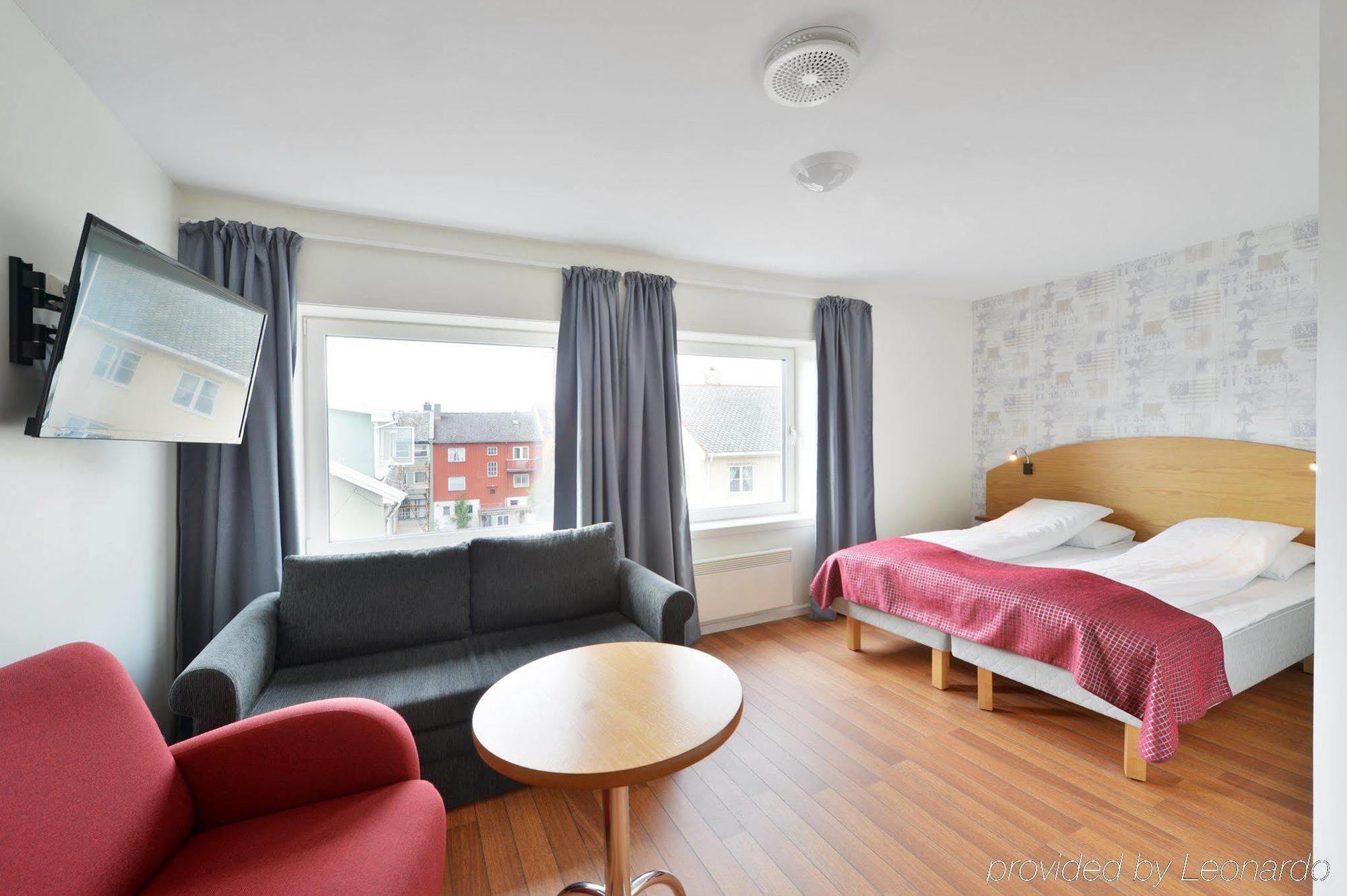 Astoria Hotel Kristiansund Esterno foto