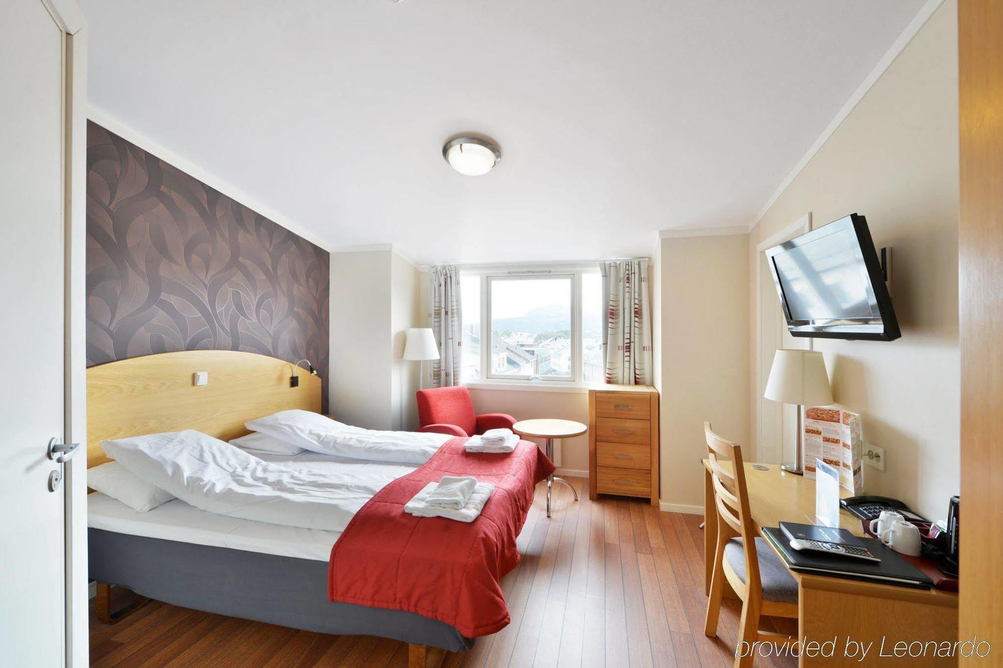 Astoria Hotel Kristiansund Esterno foto